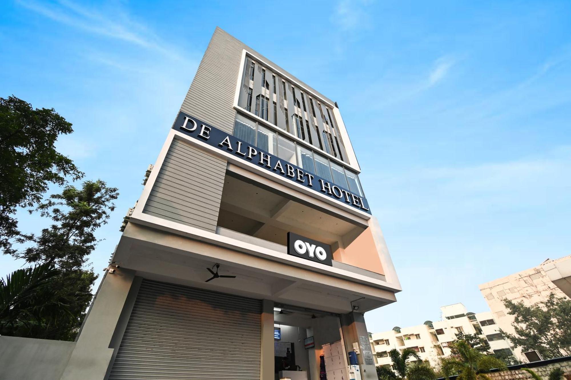 Super Townhouse De Alphabet Karmanghat Hyderabad Ngoại thất bức ảnh